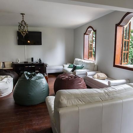 Pousada 45 Hostel Belo Horizonte Eksteriør billede